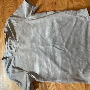 Lululemon tshirt sz. Medium (no size tag)
